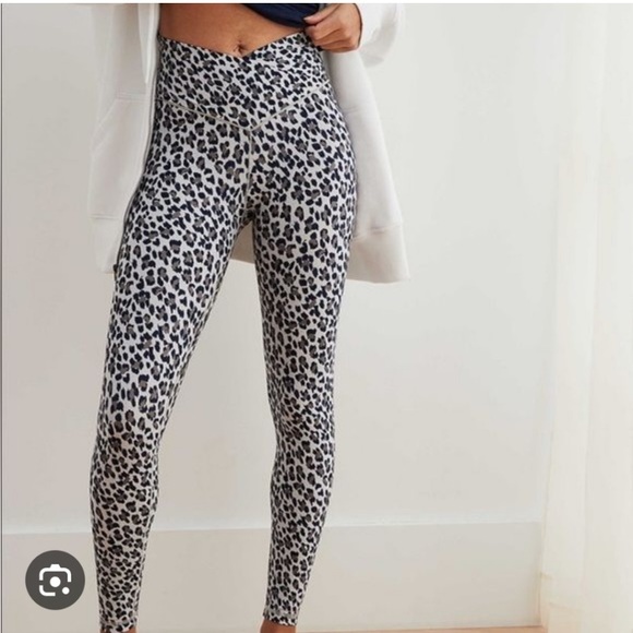 aerie Pants - 🌸 Aerie 🌸 “chill, play, move” leopard leggings